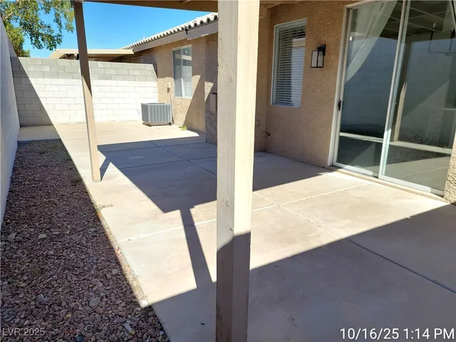 $1,887 | 201 Crown Imperial Street, Henderson, NV 89074