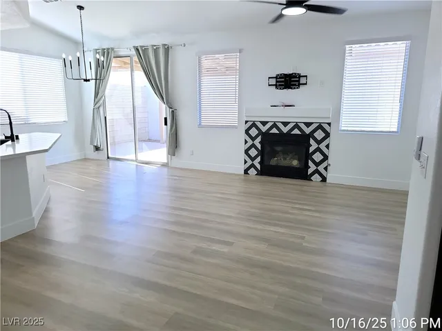 $1,887 | 201 Crown Imperial Street, Henderson, NV 89074