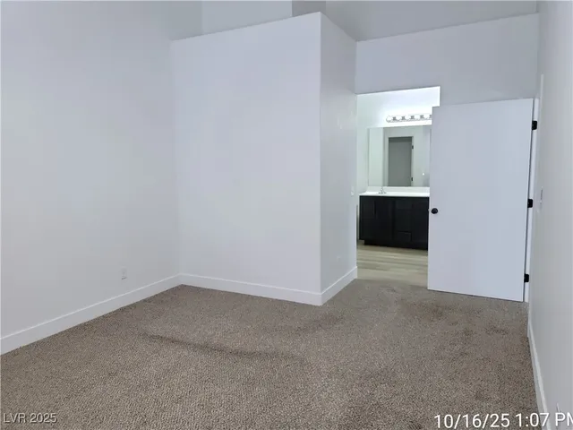 $1,887 | 201 Crown Imperial Street, Henderson, NV 89074