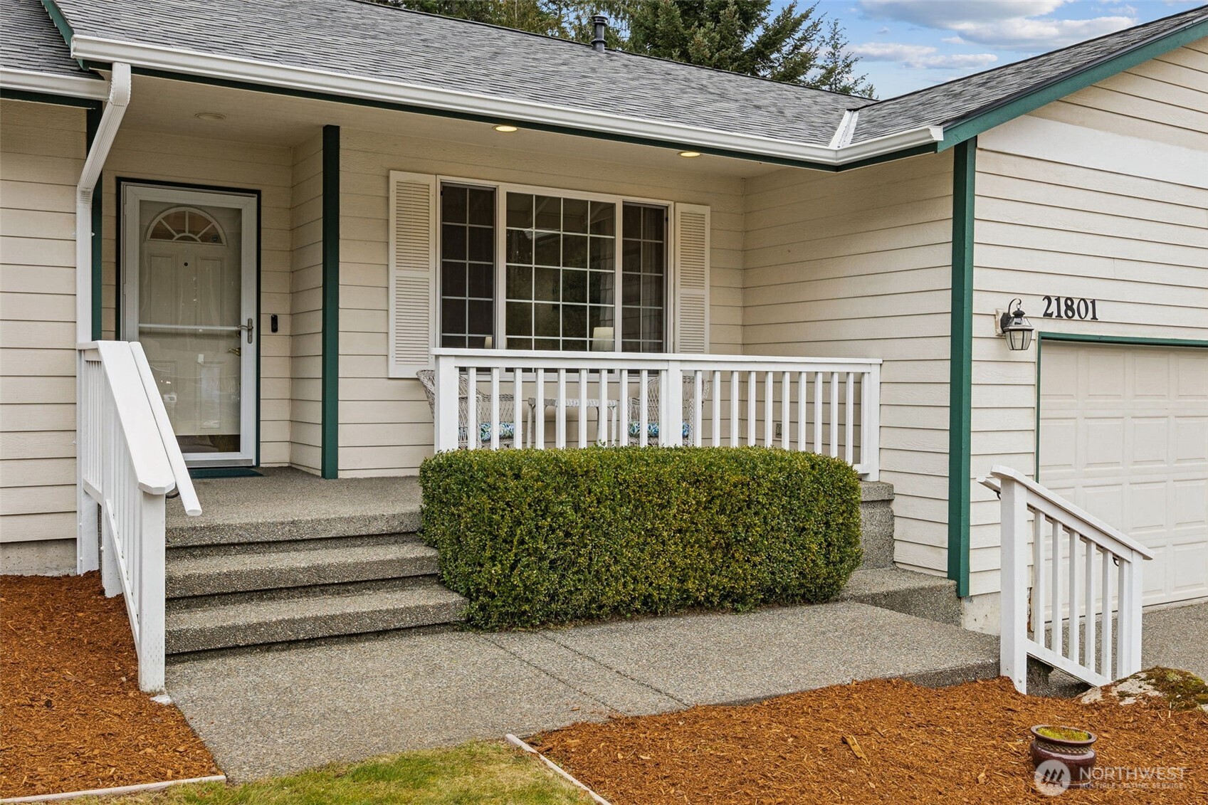 21801 110th St Court East Buckley, WA 98321 - Photo 2 of 25