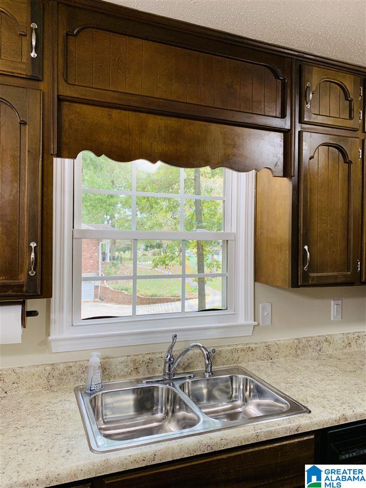 2515 Ridgebrook Road Fultondale, AL 35068 - Photo 8 of 34