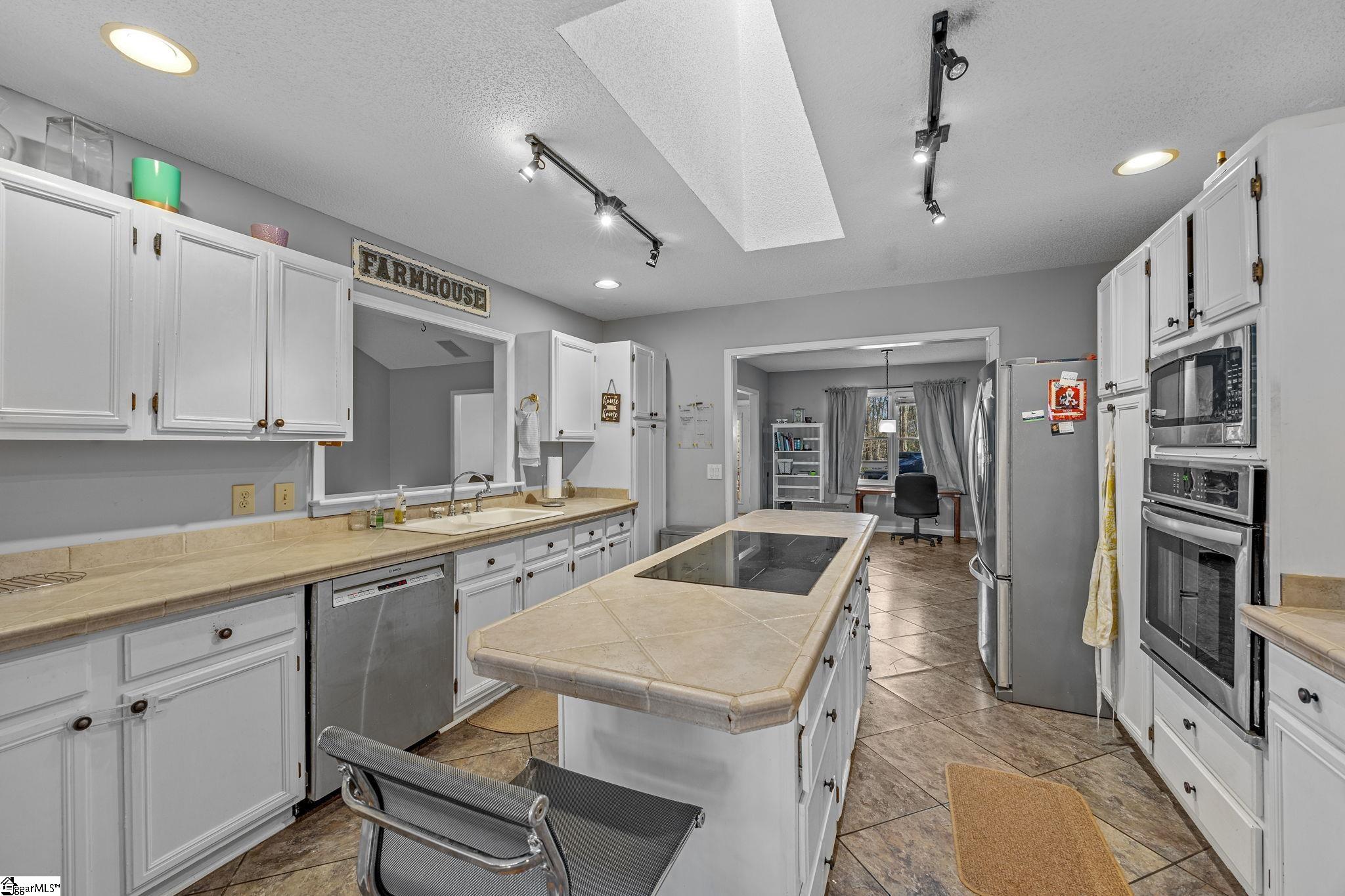 608 Hampton Road Liberty, SC 29657 - Photo 13 of 40 Gallery Image 13