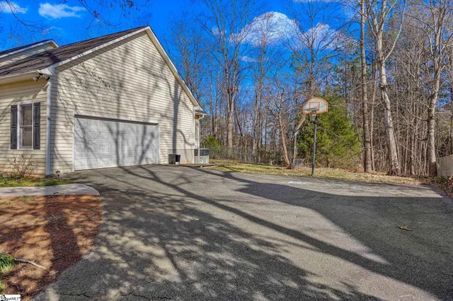 $399,000 | 608 Hampton Road, Liberty, SC 29657