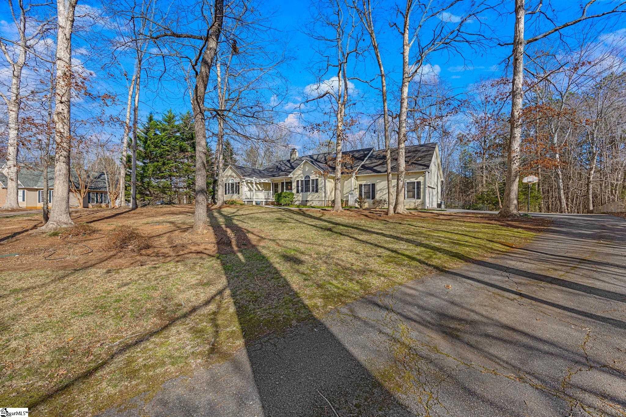 608 Hampton Road Liberty, SC 29657 - Photo 23 of 40