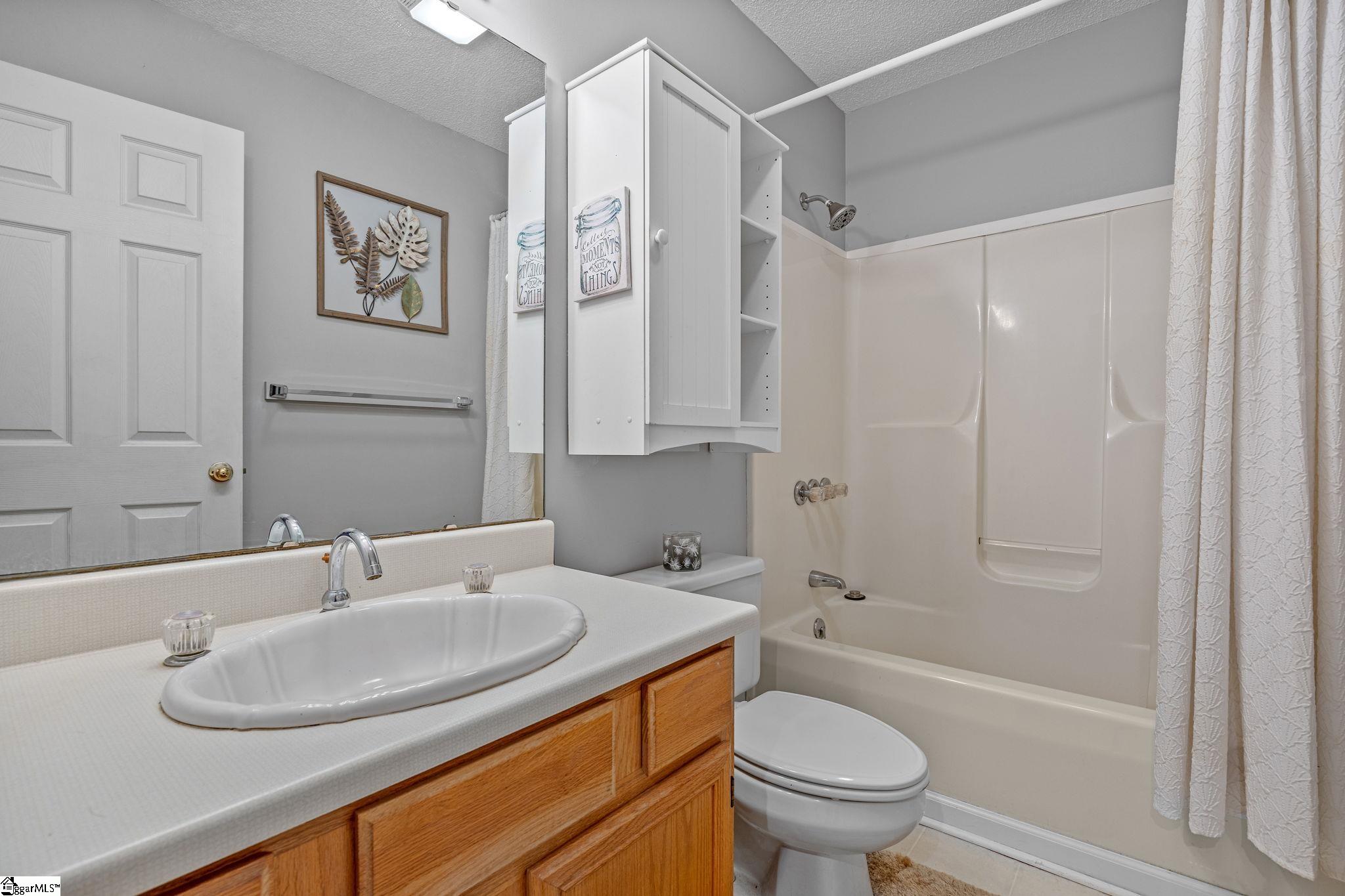 608 Hampton Road Liberty, SC 29657 - Photo 8 of 40