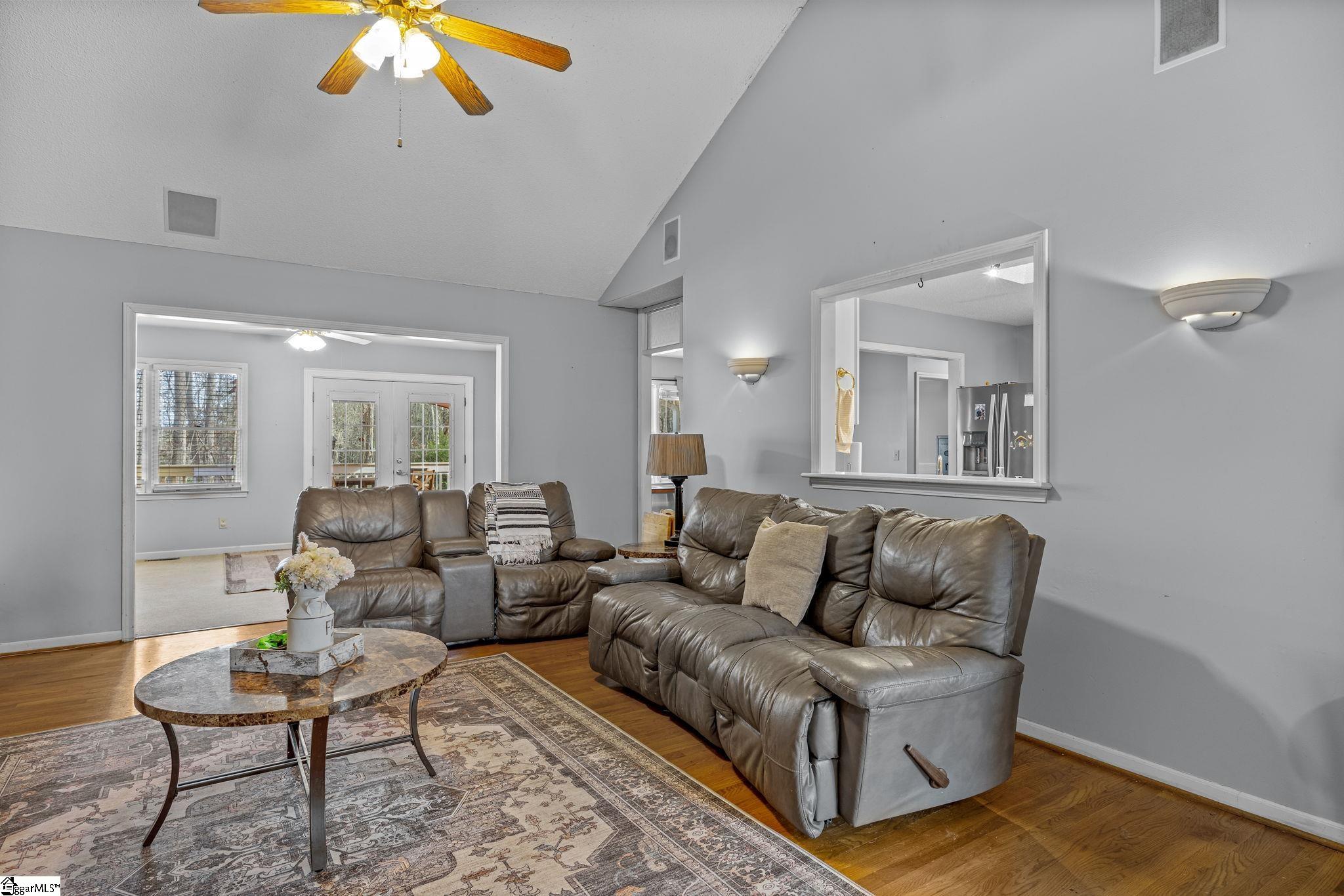 608 Hampton Road Liberty, SC 29657 - Photo 9 of 40 Gallery Image 9