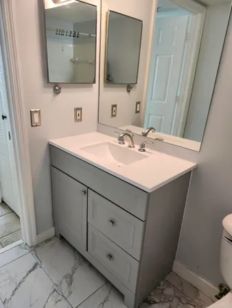 $2,500 | 802 Villa Circle, Boynton Beach, FL 33435