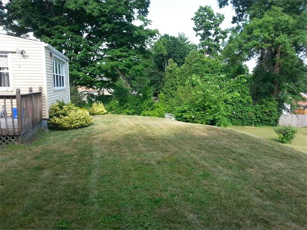 133 Maple Street West Springfield, MA 01089 - Photo 15 of 30 Gallery Image 15