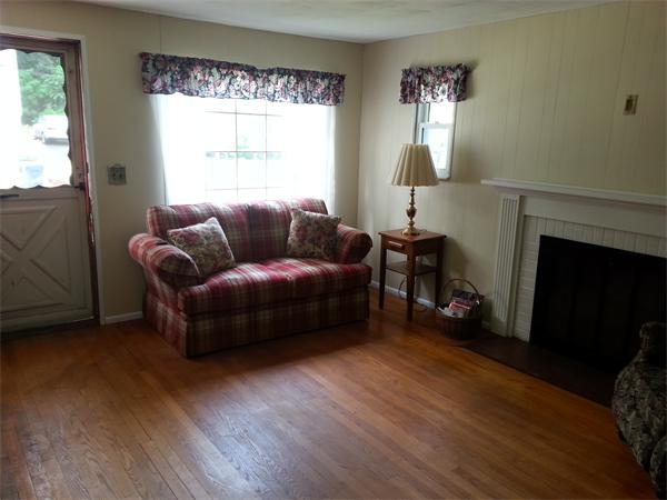 133 Maple Street West Springfield, MA 01089 - Photo 16 of 30 Gallery Image 16