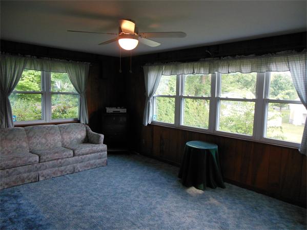 133 Maple Street West Springfield, MA 01089 - Photo 27 of 30 Gallery Image 27