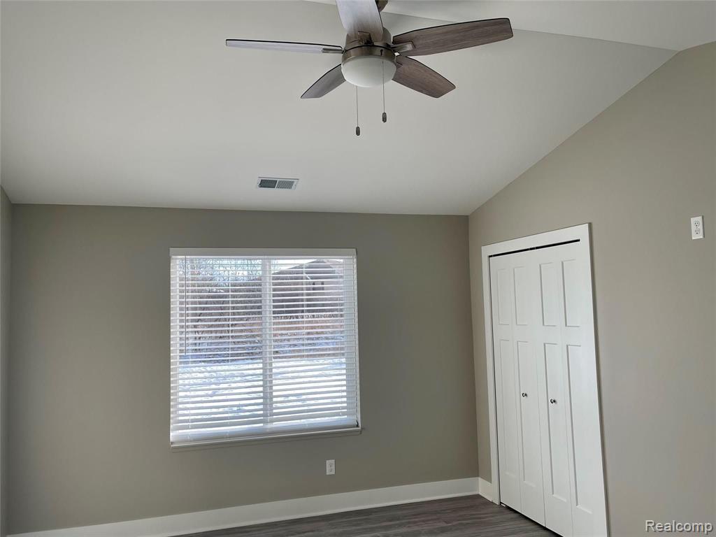 61277 11 Mile Road South Lyon, MI 48178 - Photo 8 of 18