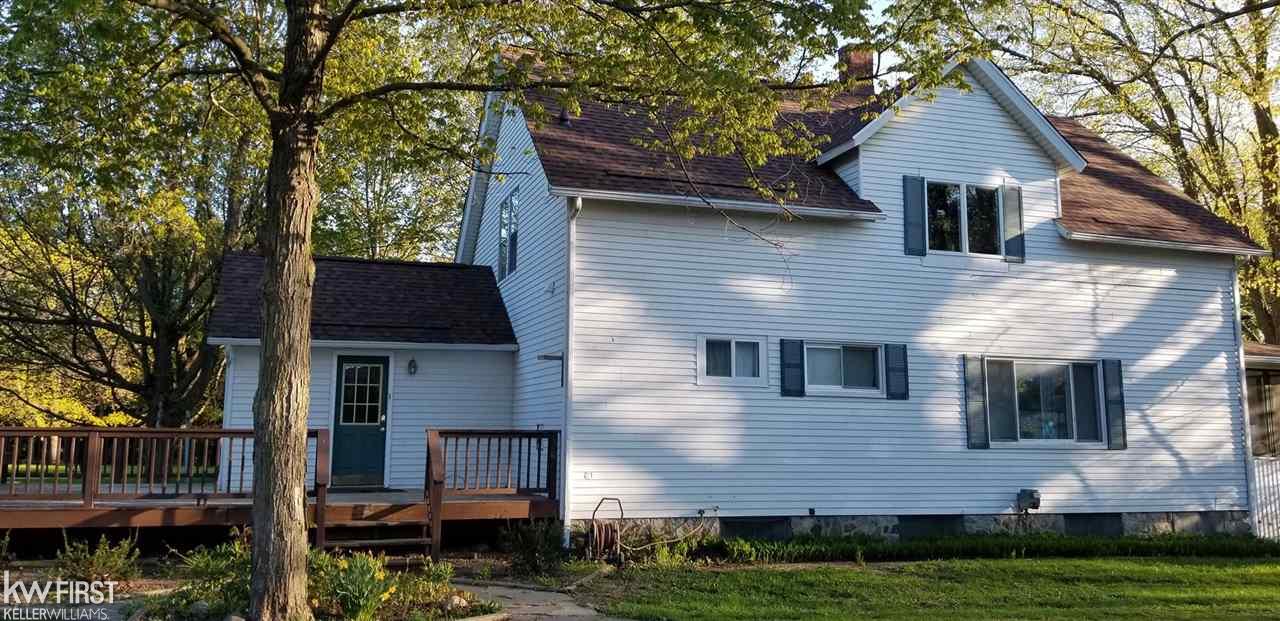 4103 South Mill Road Dryden, MI 48428 - Photo 7 of 44