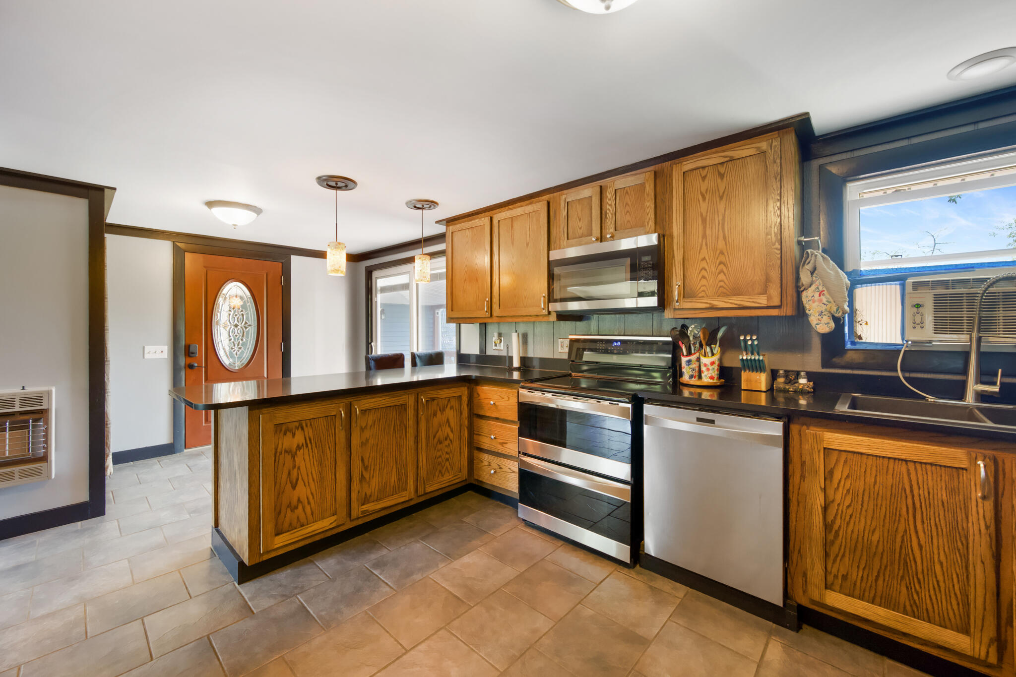 513 Main Street Corinth, ME 04427 - Photo 11 of 49 DSC_9063