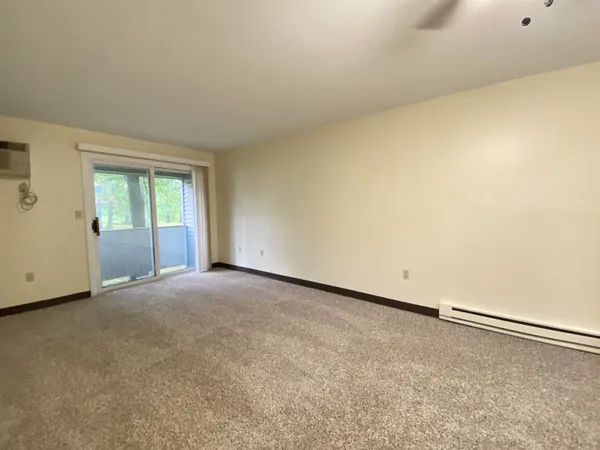 $1,789 | 147 Eastern Avenue, Unit 202, Manchester, NH 03104