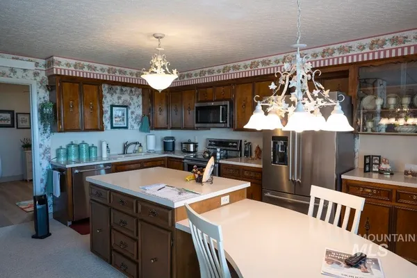 $624,750 | 549 West 800 S Road, Burley, ID 83318