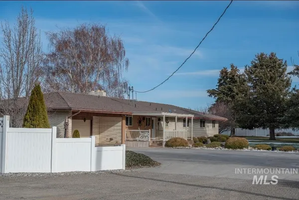 $624,750 | 549 West 800 S Road, Burley, ID 83318
