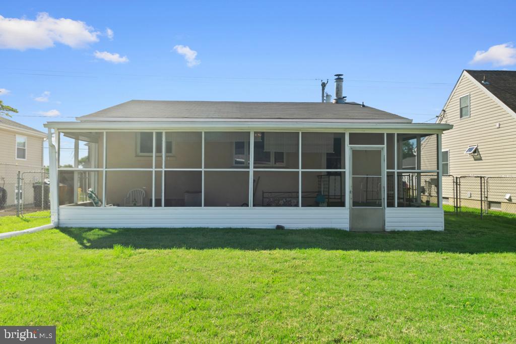 260 Carroll Road Pasadena, MD 21122 - Photo 5 of 29 EXTERIOR BACK