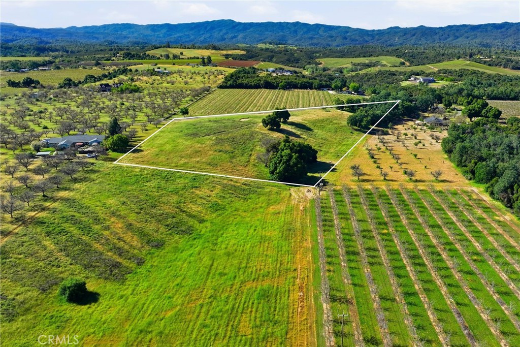 2160 Bell Hill Road Kelseyville, CA 95451 - Photo 23 of 24 Property boundaries are approximate