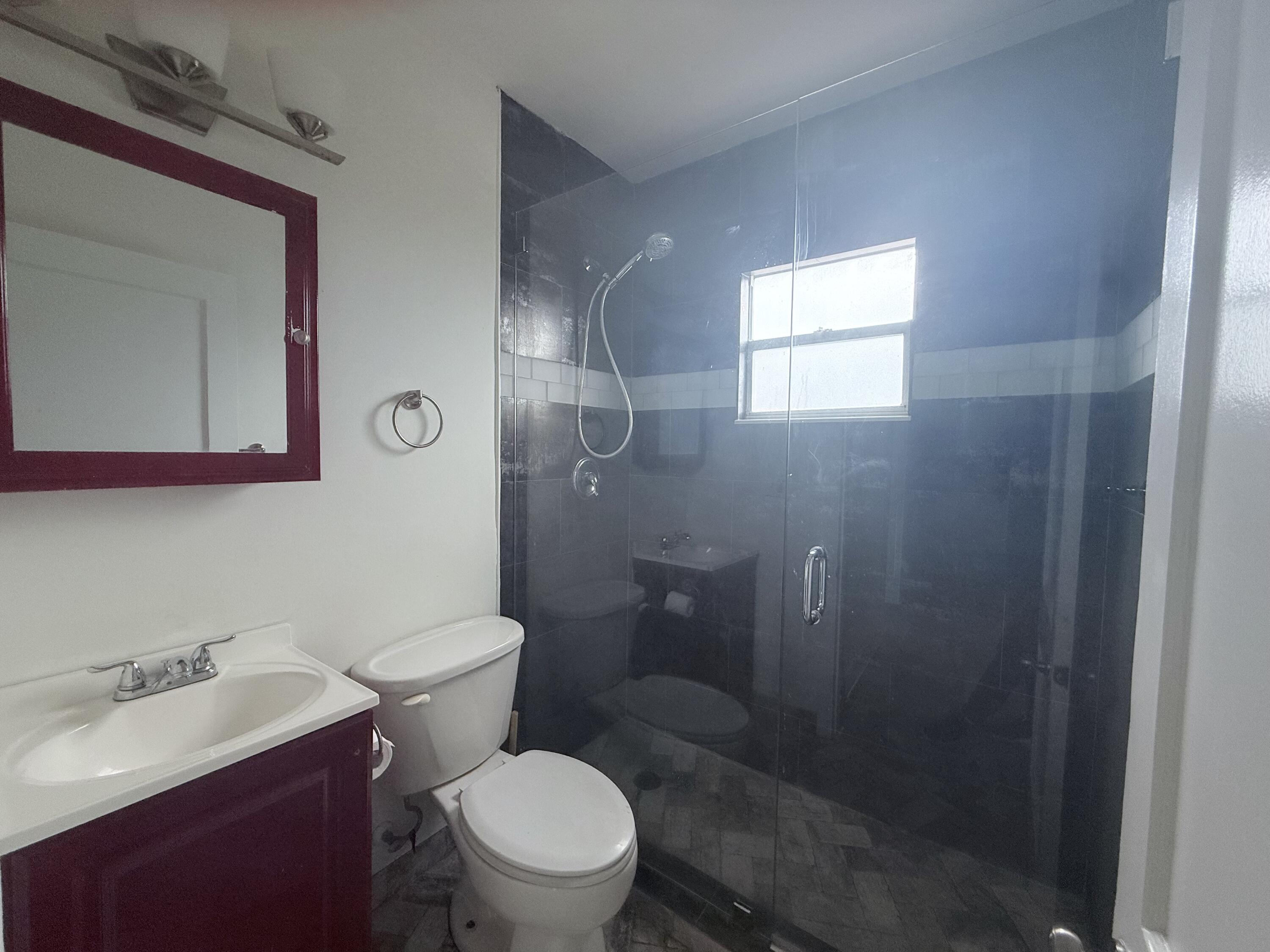 411 Nathan Hale Road, Unit 2 West Palm Beach, FL 33405 - Photo 6 of 11 Bathroom