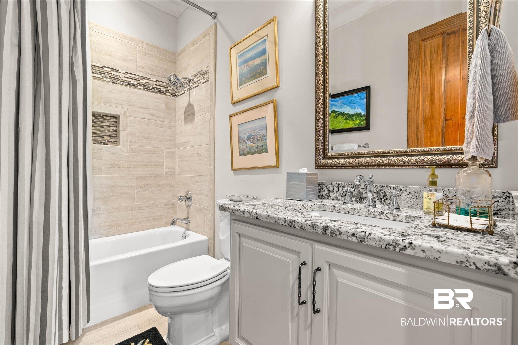 561 Falling Water Boulevard Fairhope, AL 36532 - Photo 22 of 45 Bath 2
