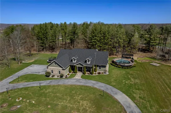 $570,000 | 9183 Olin Road, Marcy, NY 13403