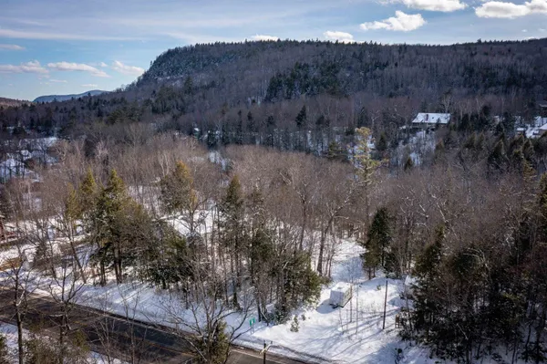 $195,000 | 4 St Martins Drive, Unit MAP R12/PARCEL 133 & MAP V01/PARCEL 21, Jackson, NH 03846