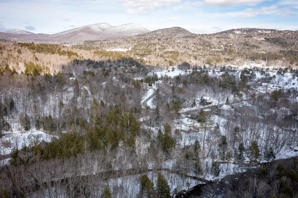 $195,000 | 4 St Martins Drive, Unit MAP R12/PARCEL 133 & MAP V01/PARCEL 21, Jackson, NH 03846