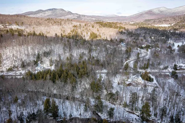 $195,000 | 4 St Martins Drive, Unit MAP R12/PARCEL 133 & MAP V01/PARCEL 21, Jackson, NH 03846