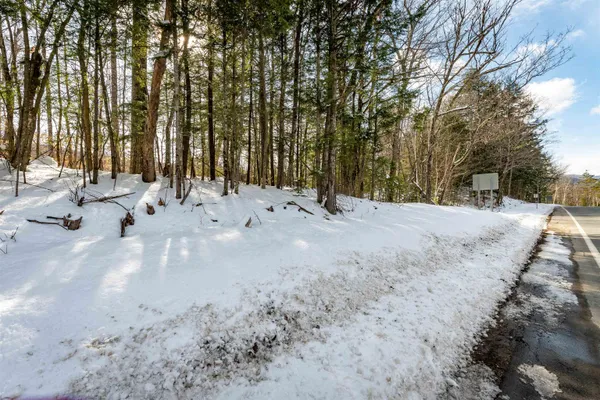 $195,000 | 4 St Martins Drive, Unit MAP R12/PARCEL 133 & MAP V01/PARCEL 21, Jackson, NH 03846