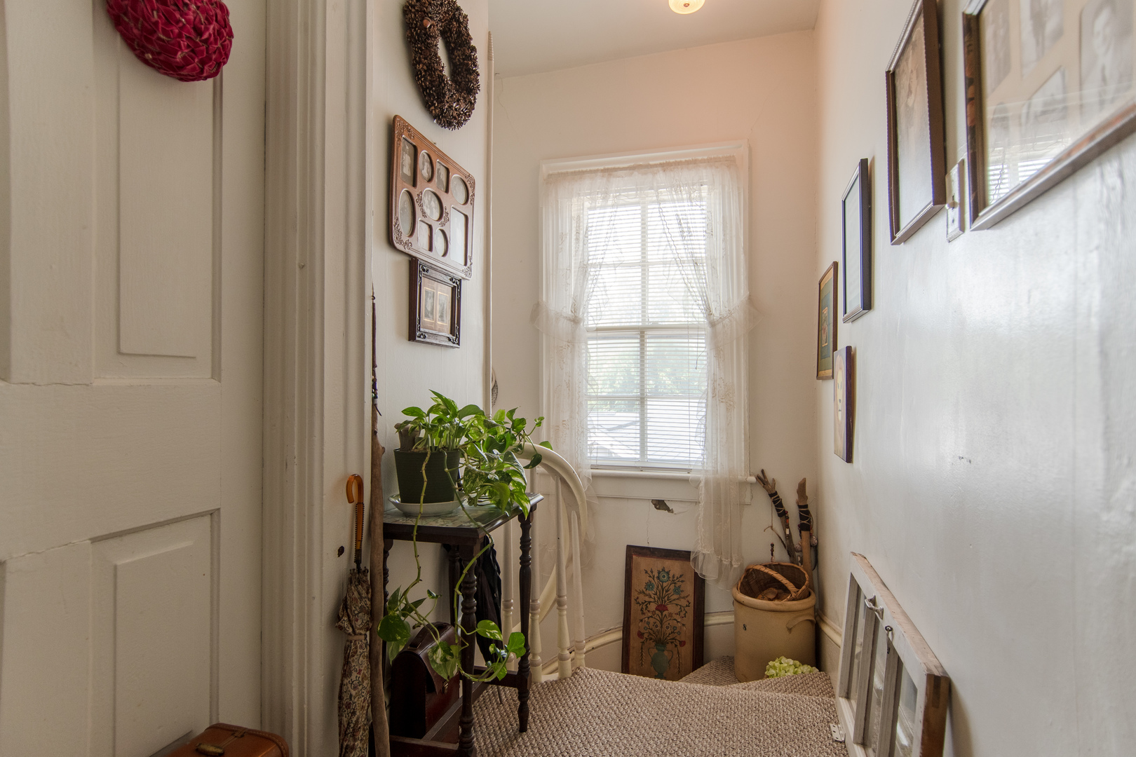 718 West Jackson Street Ottawa, IL 61350 - Photo 23 of 25 a view of an entryway with wooden floor and front door