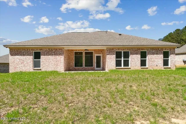 $309,900 | 213 Dolly Lane, Magee, MS 39111