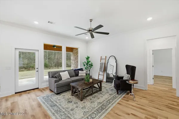 $299,900 | 213 Dolly Lane, Magee, MS 39111