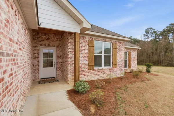 $309,900 | 213 Dolly Lane, Magee, MS 39111