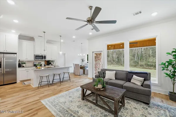 $299,900 | 213 Dolly Lane, Magee, MS 39111