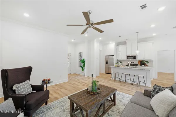 $299,900 | 213 Dolly Lane, Magee, MS 39111