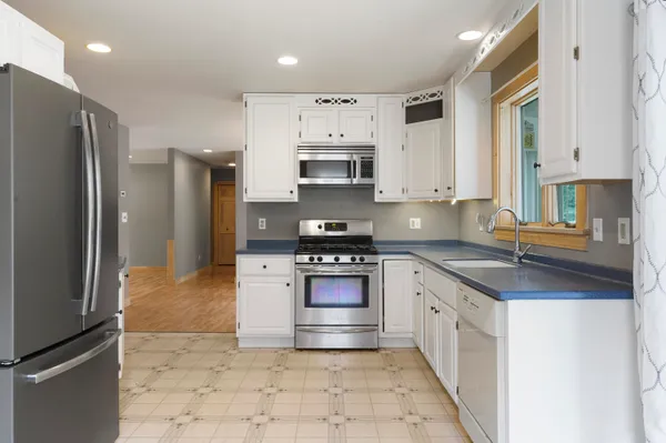 $485,000 | 4 Shamrock Lane, Damariscotta, ME 04543