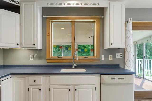 $485,000 | 4 Shamrock Lane, Damariscotta, ME 04543