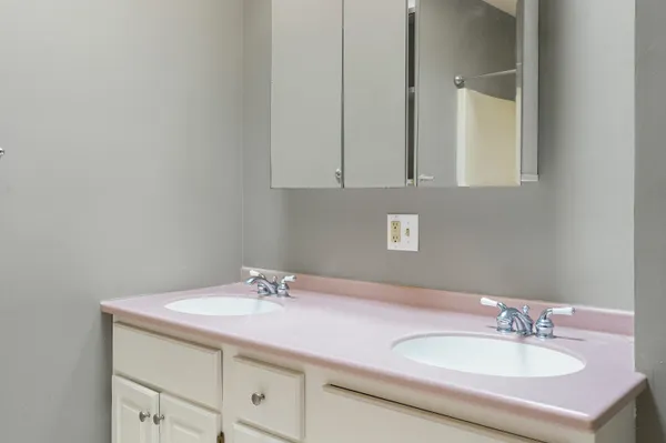 $485,000 | 4 Shamrock Lane, Damariscotta, ME 04543