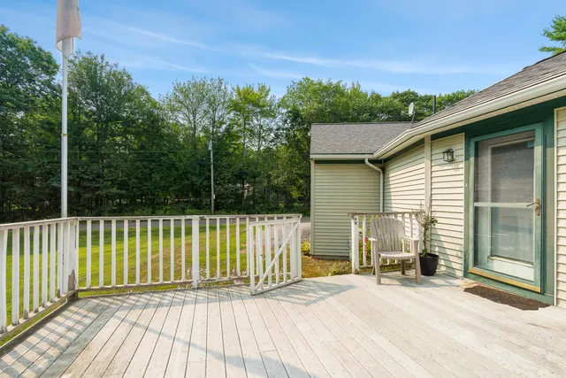 $485,000 | 4 Shamrock Lane, Damariscotta, ME 04543