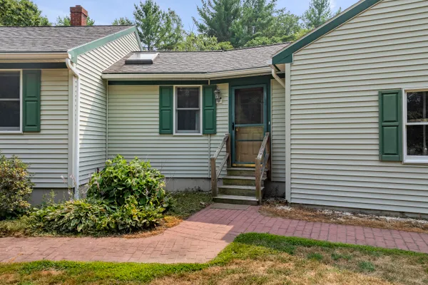 $485,000 | 4 Shamrock Lane, Damariscotta, ME 04543