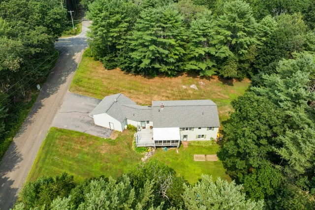 $485,000 | 4 Shamrock Lane, Damariscotta, ME 04543