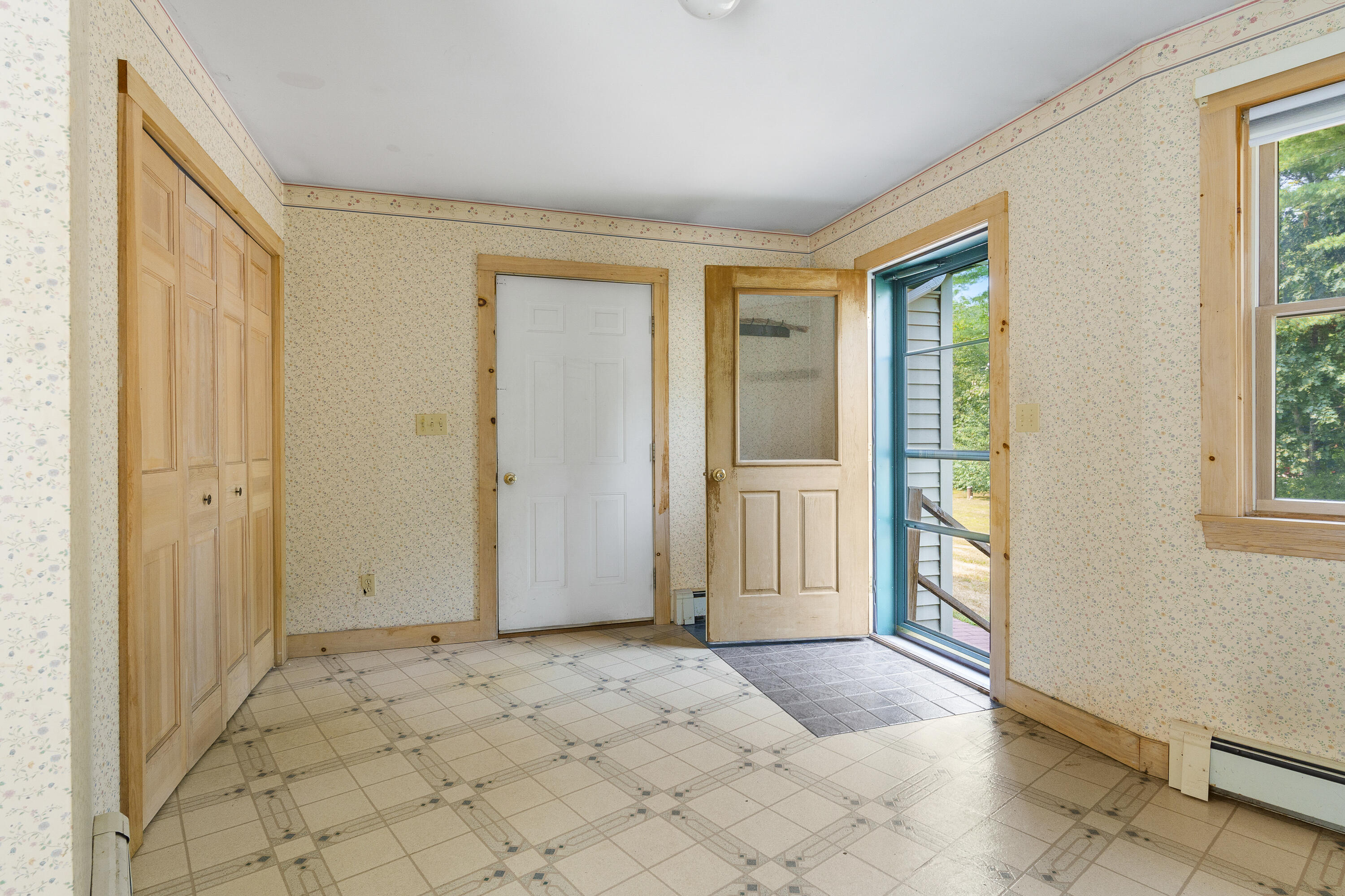 4 Shamrock Lane Damariscotta, ME 04543 - Photo 9 of 45 19-4 Shamrock Ln, Damariscotta, ME-TP