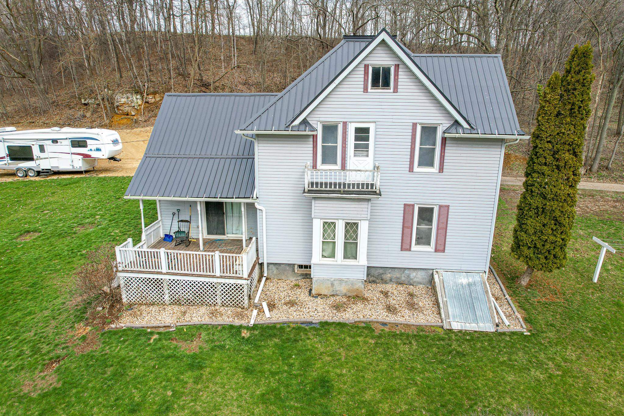 S1205 County Rd Y Wonewoc, WI 53968 - Photo 3 of 38