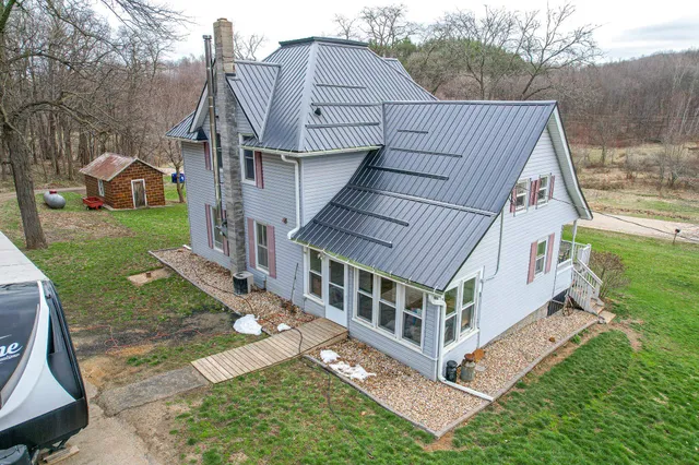 $324,900 | S1205 County Rd Y, Wonewoc, WI 53968