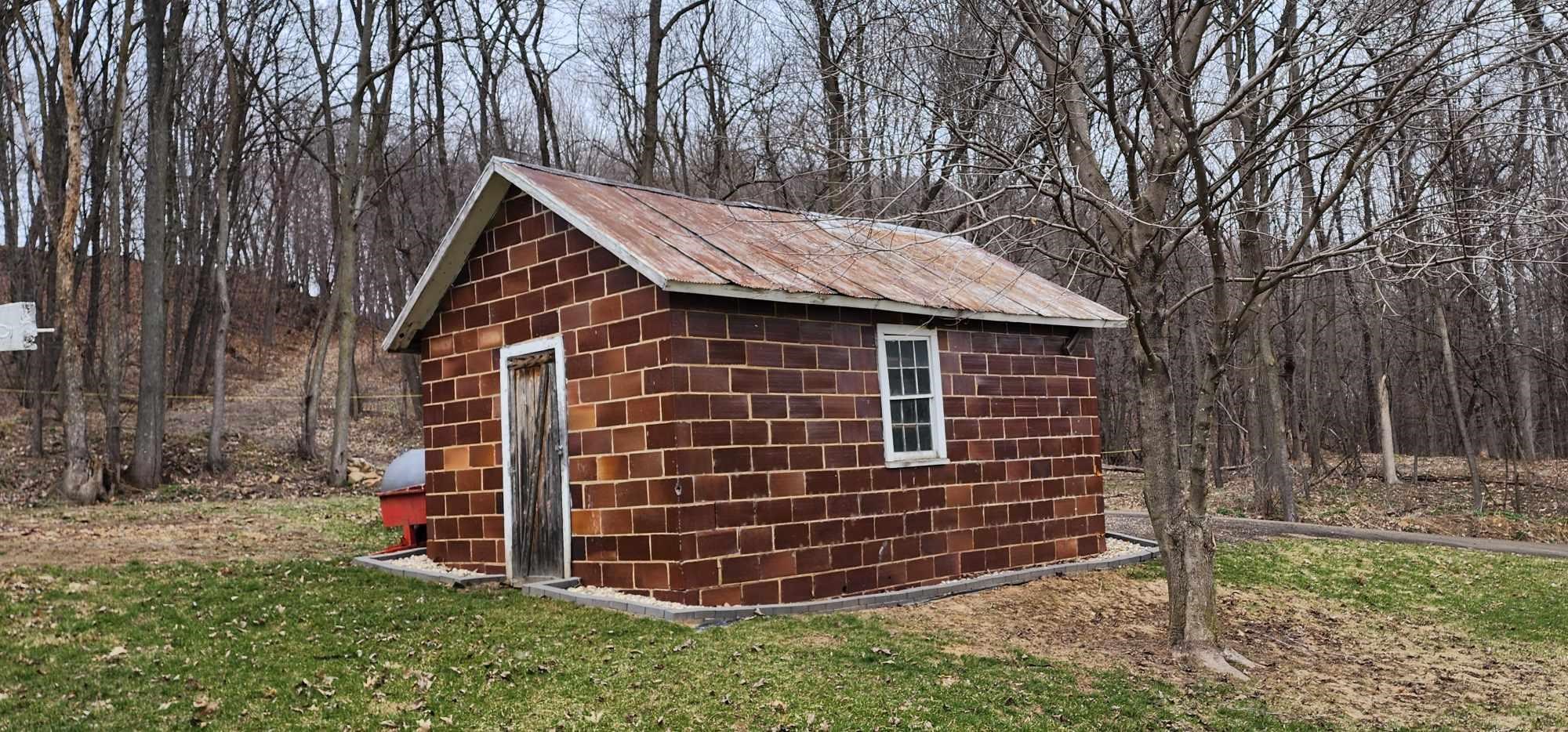 S1205 County Rd Y Wonewoc, WI 53968 - Photo 9 of 38