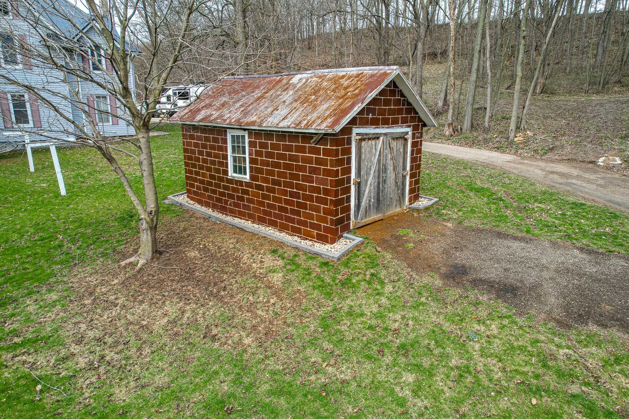 S1205 County Rd Y Wonewoc, WI 53968 - Photo 10 of 38