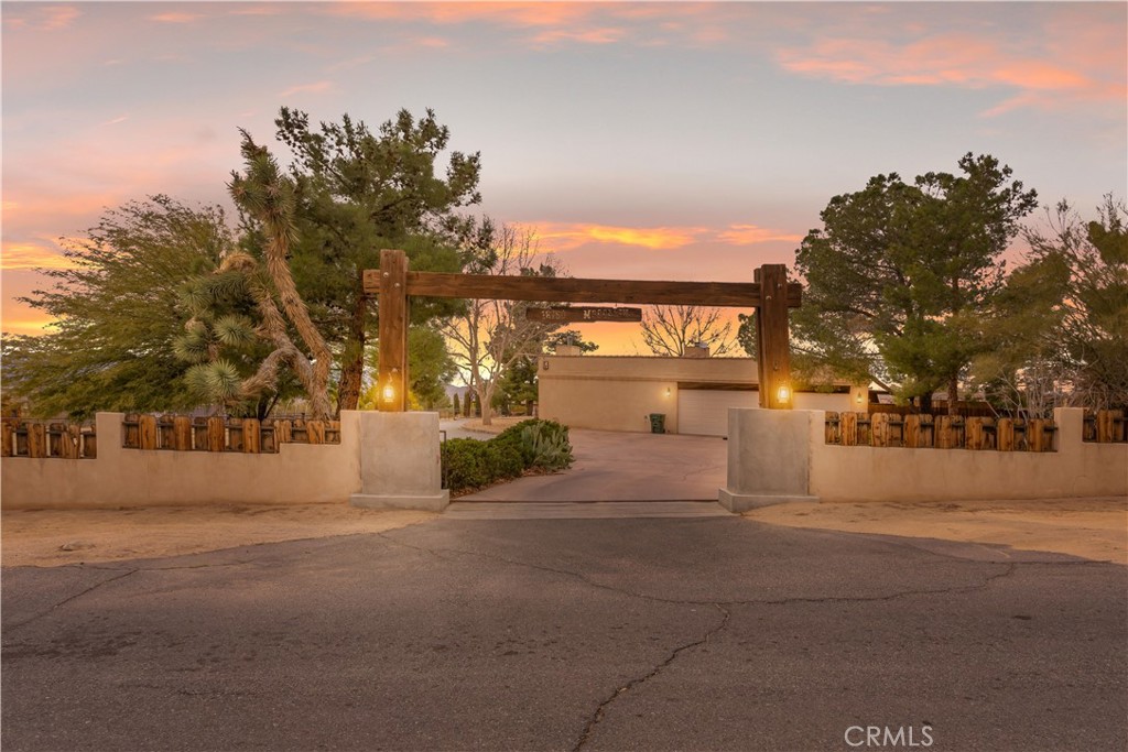 16750 Moccasin Road Apple Valley, CA 92307 - Photo 1 of 1 Gallery Image 1