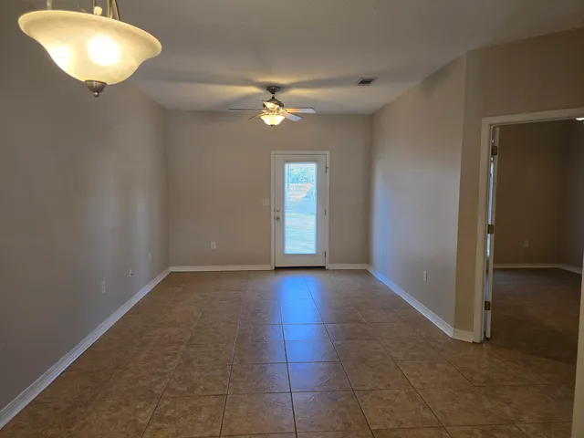$1,550 | 204 Ann Circle, Unit B, Destin, FL 32541