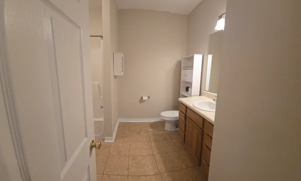 $1,550 | 204 Ann Circle, Unit B, Destin, FL 32541
