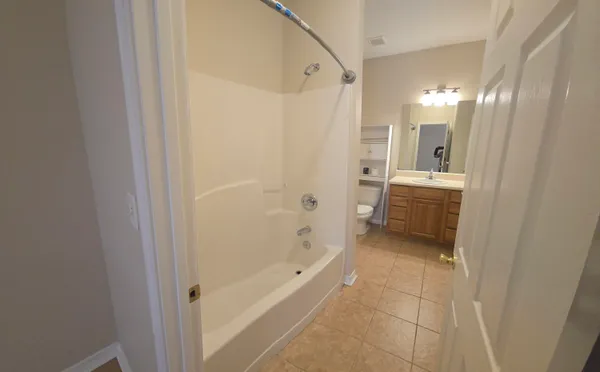 $1,550 | 204 Ann Circle, Unit B, Destin, FL 32541